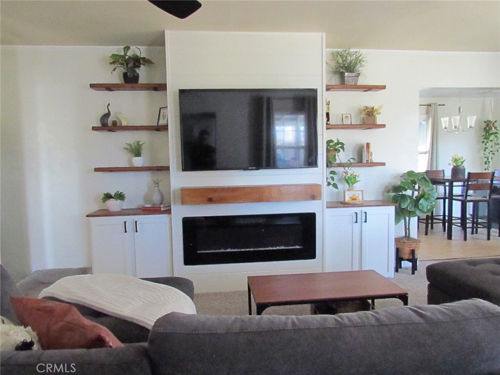 1923 E Terrace, Fresno, CA 93703