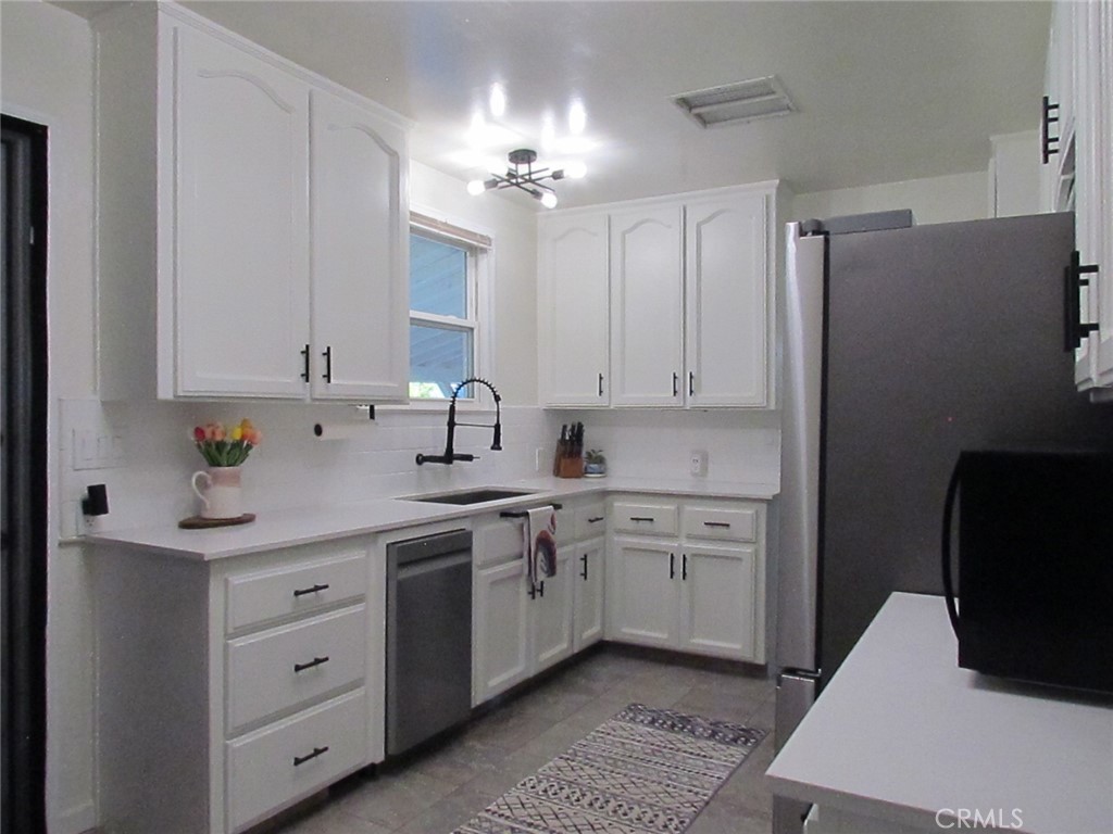 1923 E Terrace, Fresno, CA 93703