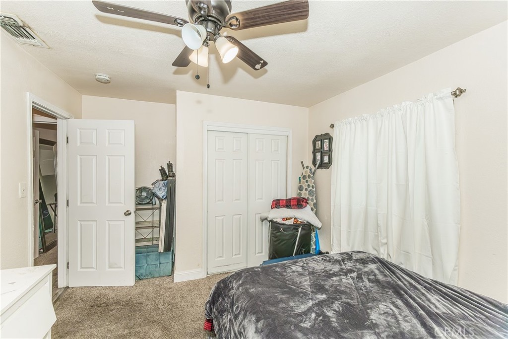 2467 S Holloway Ave, Fresno, CA 93725