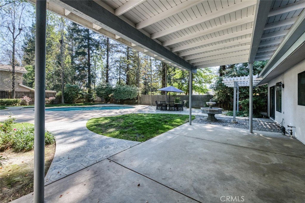 6702 N Dolores, Fresno, CA 93711