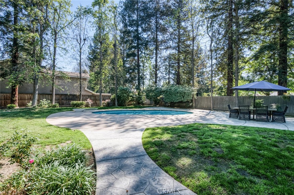 6702 N Dolores, Fresno, CA 93711