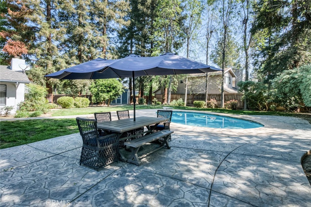 6702 N Dolores, Fresno, CA 93711