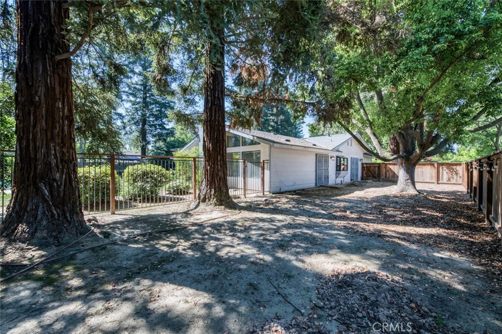 6702 N Dolores, Fresno, CA 93711