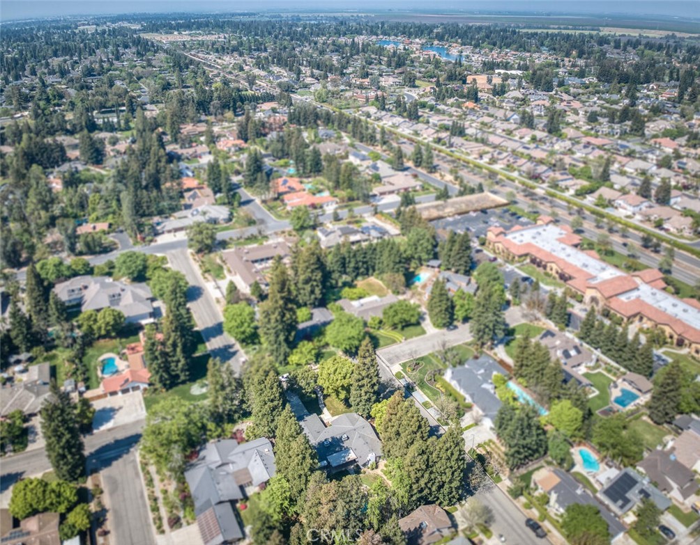 6702 N Dolores, Fresno, CA 93711