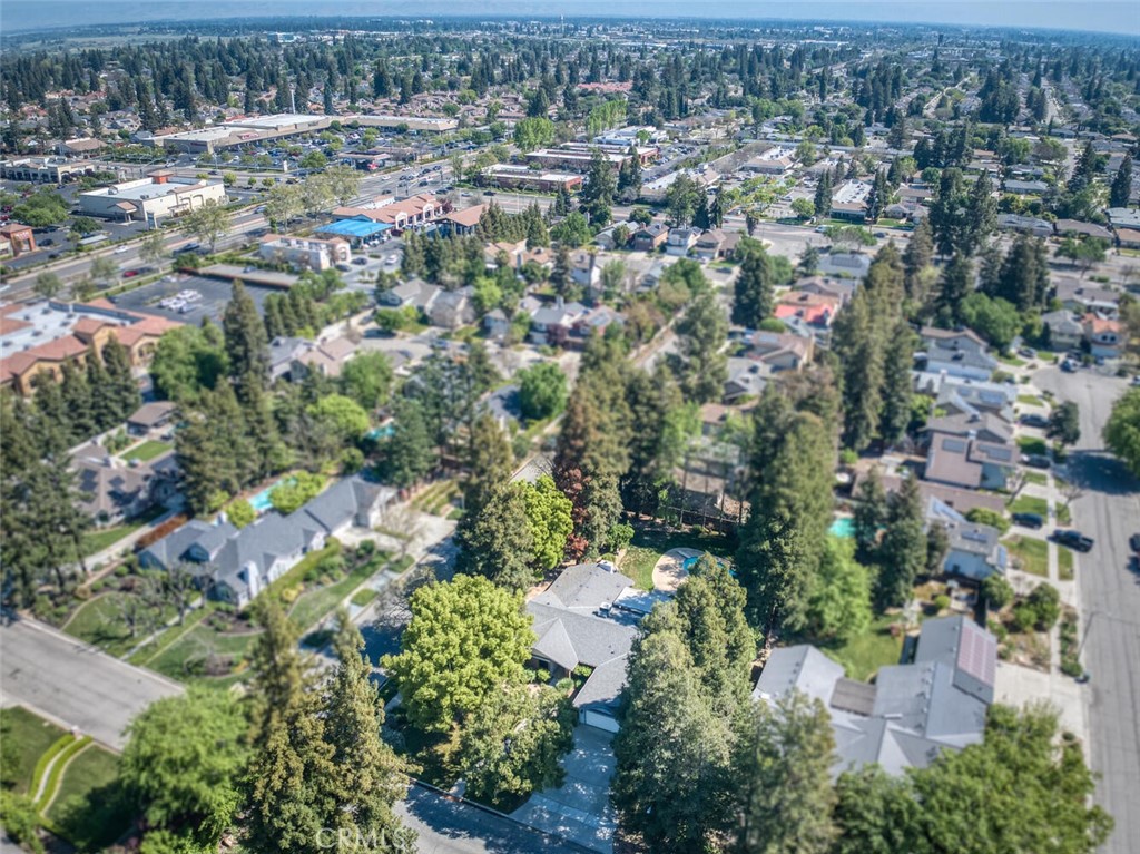 6702 N Dolores, Fresno, CA 93711