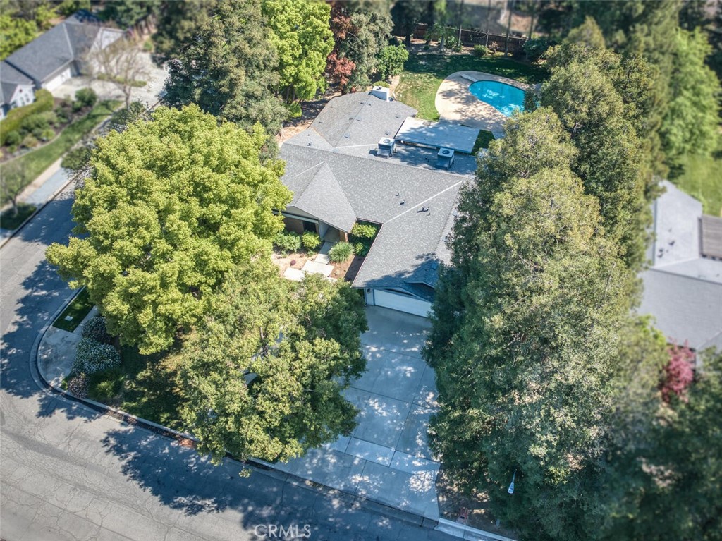 6702 N Dolores, Fresno, CA 93711