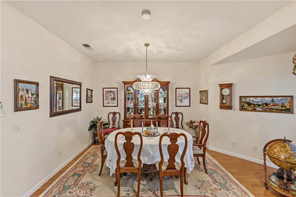 8613 N Whitney, Fresno, CA 93720