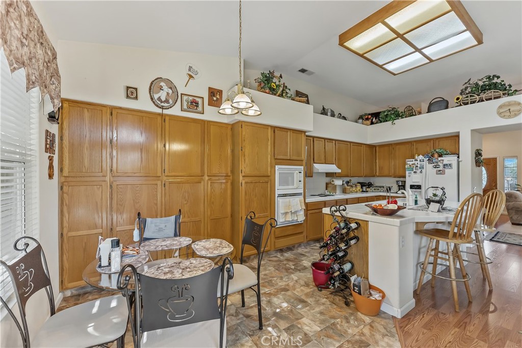 8613 N Whitney, Fresno, CA 93720