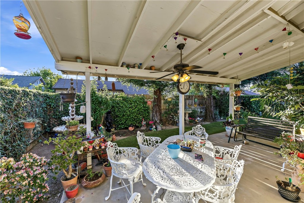 8613 N Whitney, Fresno, CA 93720