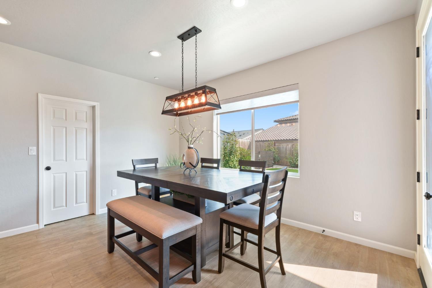 4450 Oak Knoll Rd, Madera, CA 93636