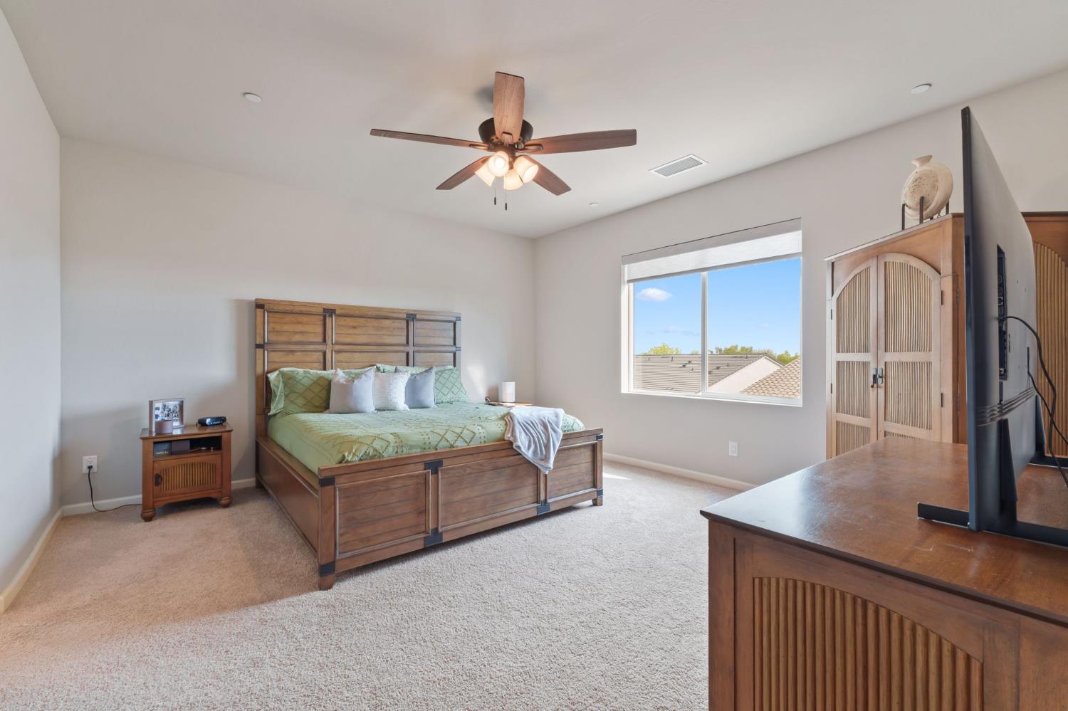 4450 Oak Knoll Rd, Madera, CA 93636