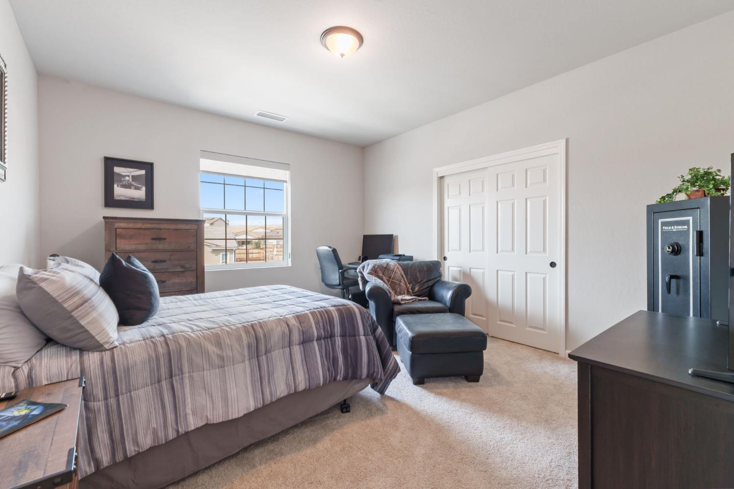 4450 Oak Knoll Rd, Madera, CA 93636