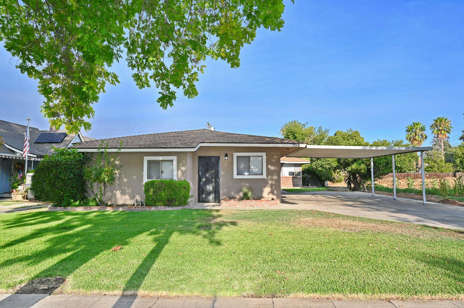 728 N Echo Ave, Fresno, CA 93728