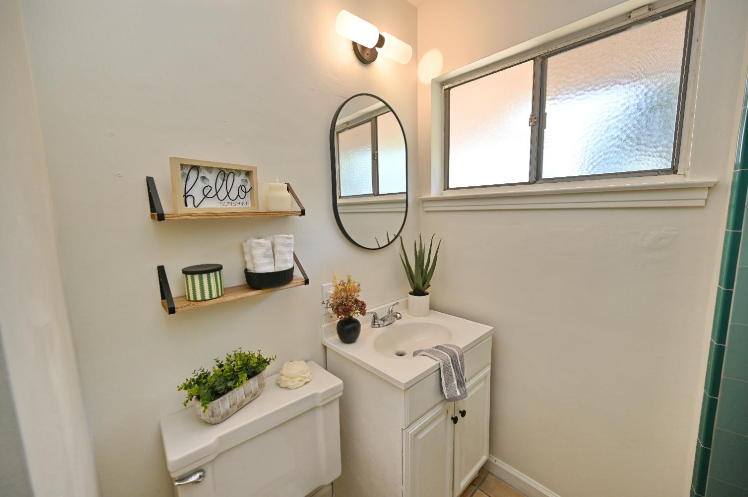 728 N Echo Ave, Fresno, CA 93728