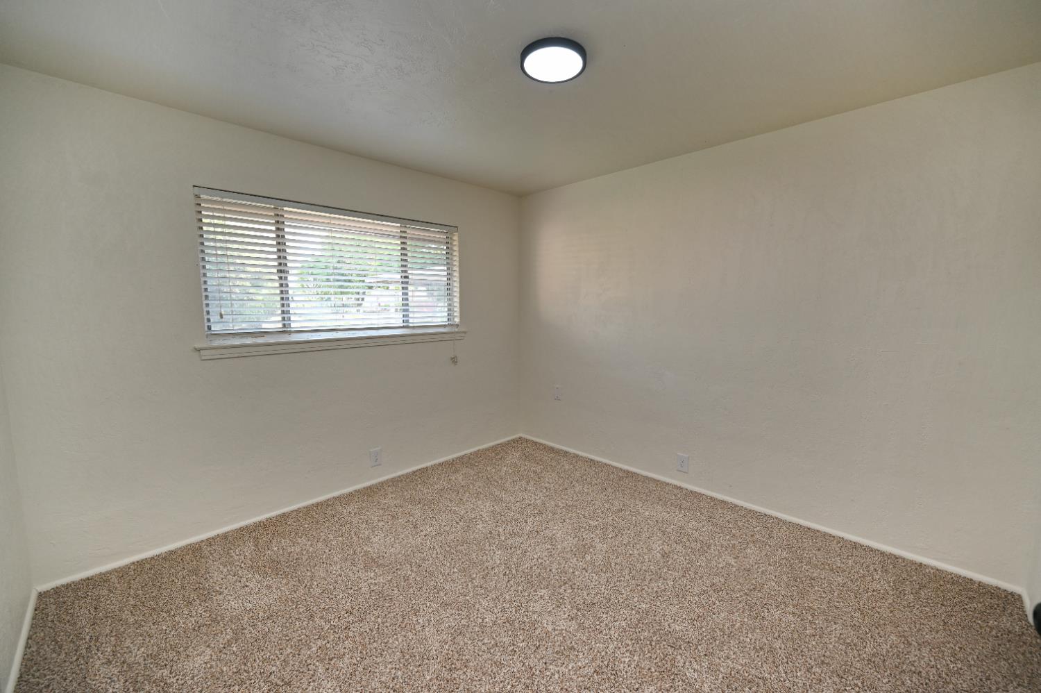 728 N Echo Ave, Fresno, CA 93728
