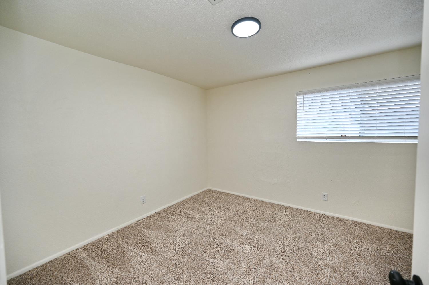 728 N Echo Ave, Fresno, CA 93728