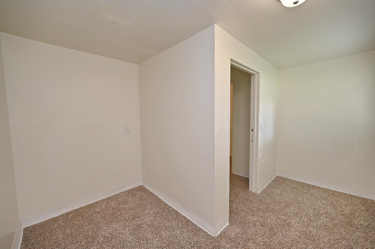728 N Echo Ave, Fresno, CA 93728