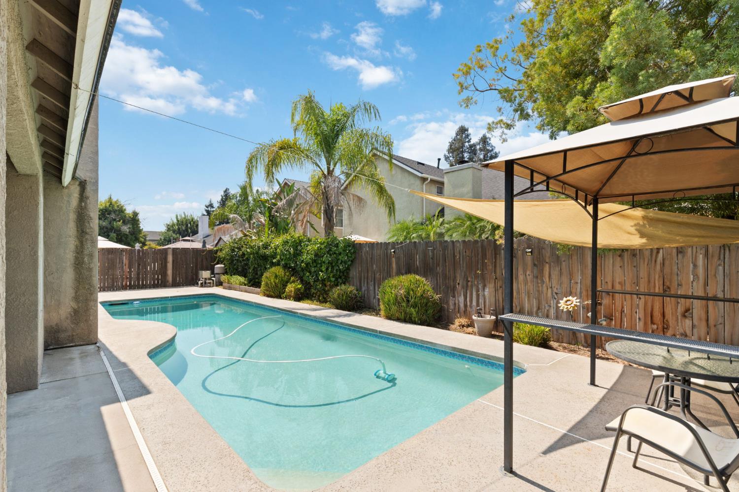 8181 N Backer Ave, Fresno, CA 93720