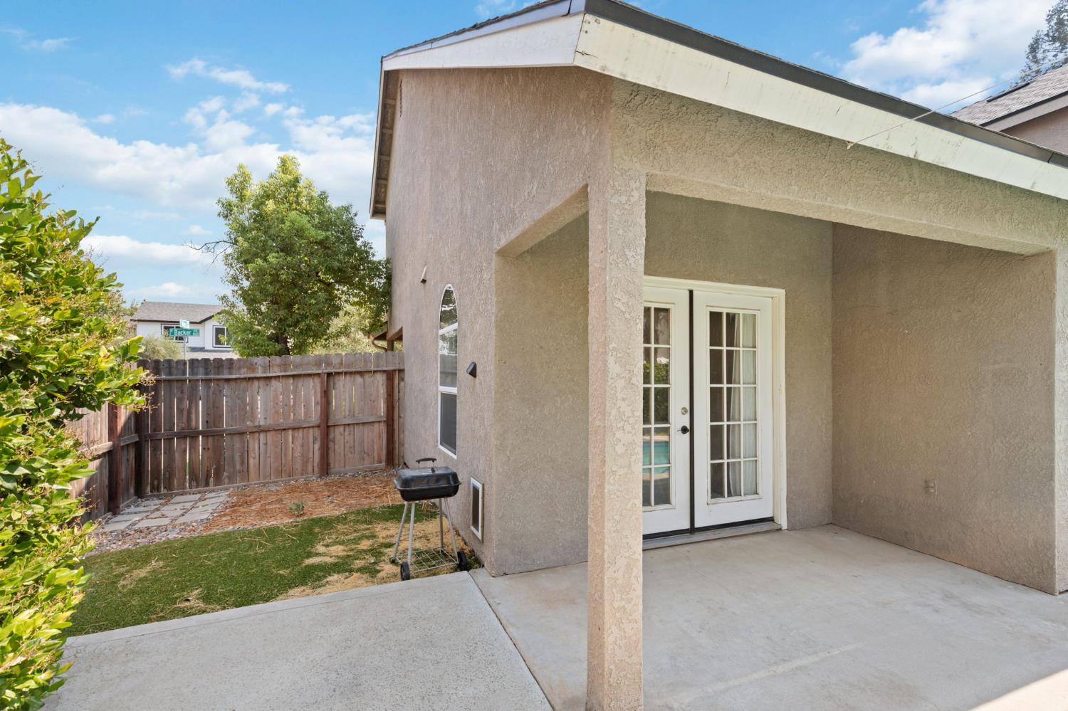 8181 N Backer Ave, Fresno, CA 93720