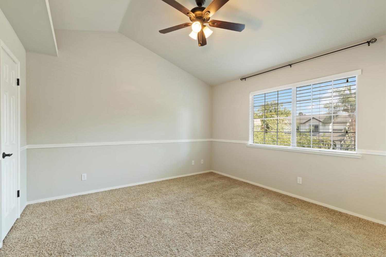 8181 N Backer Ave, Fresno, CA 93720