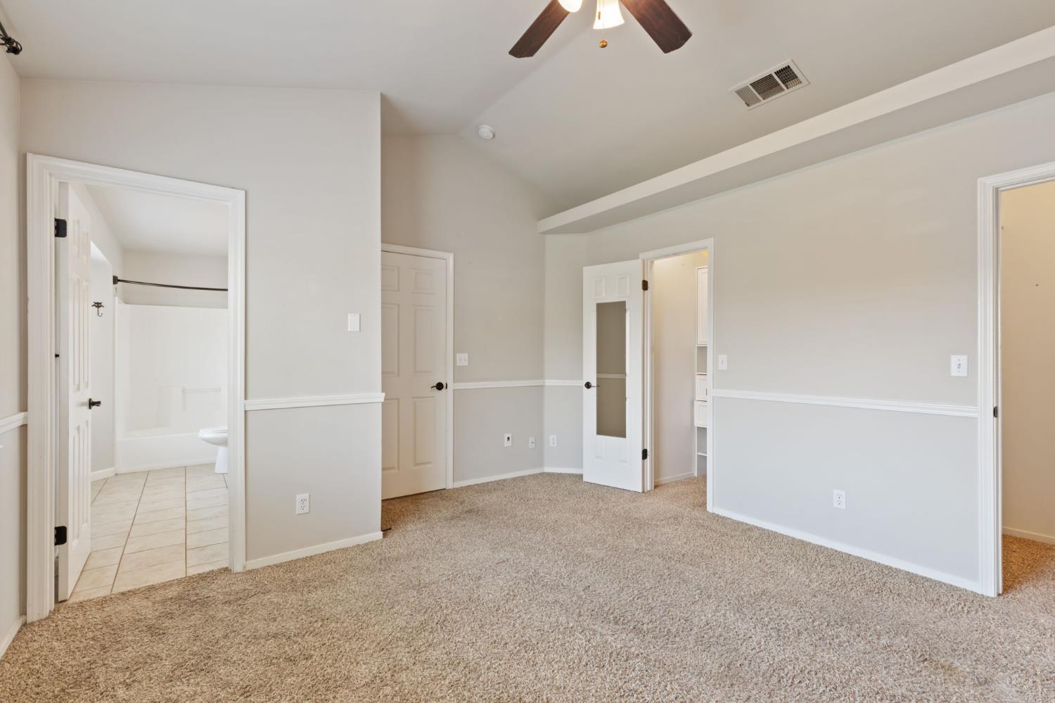 8181 N Backer Ave, Fresno, CA 93720