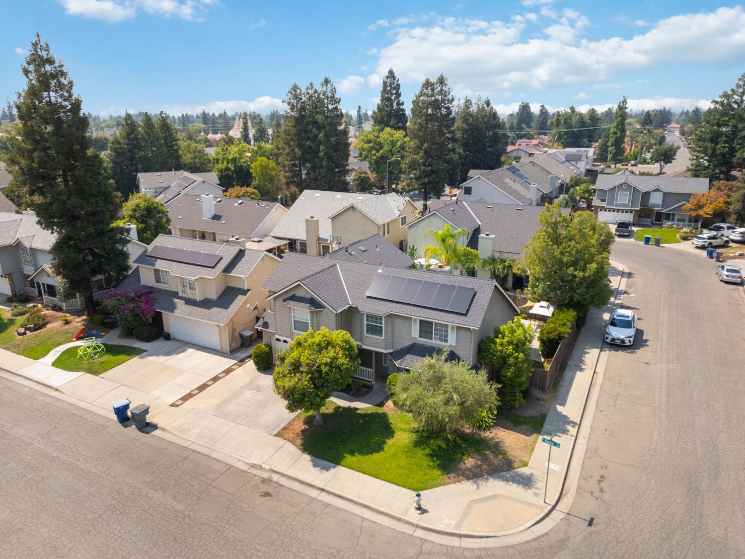8181 N Backer Ave, Fresno, CA 93720