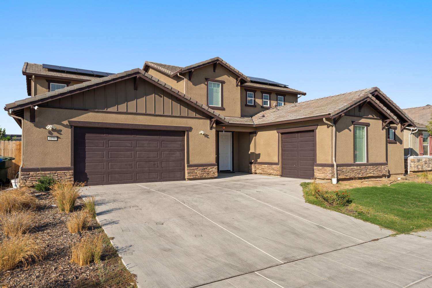 6696 E Harvard Ave, Fresno, CA 93727