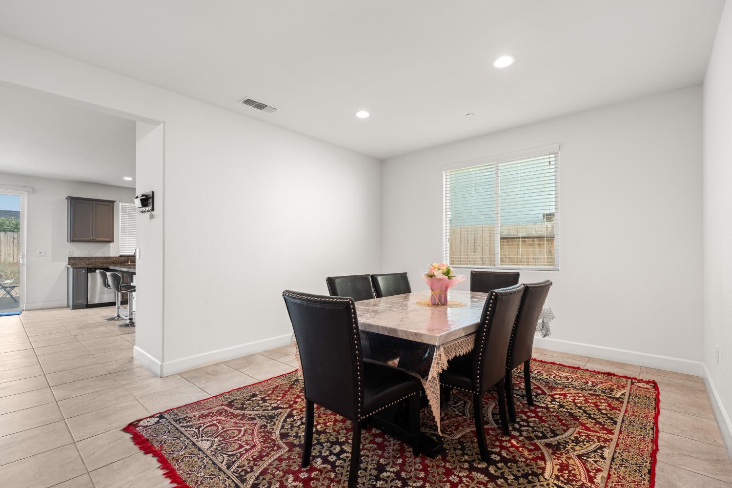 6696 E Harvard Ave, Fresno, CA 93727