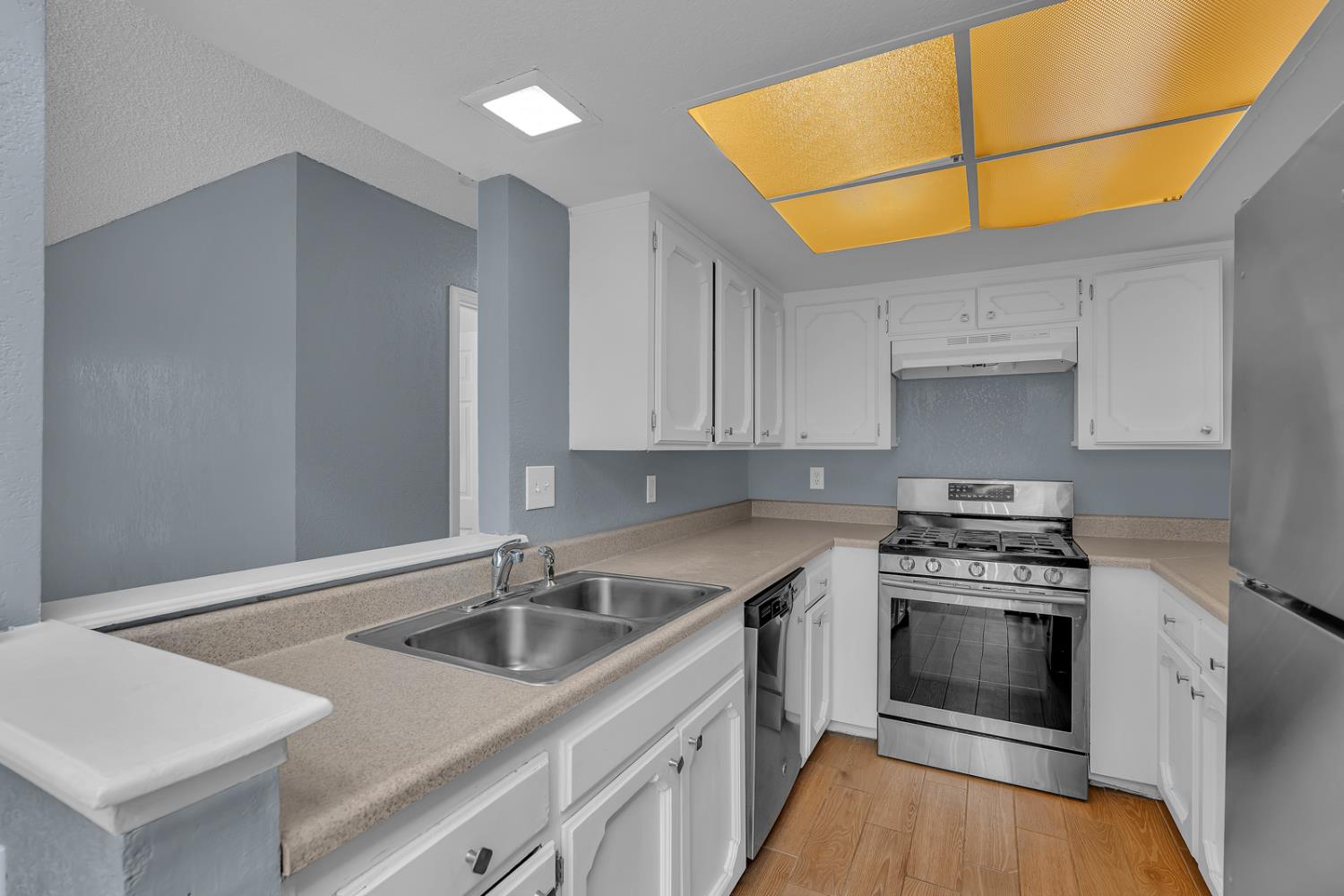4831 E Geary, Fresno, CA 93725