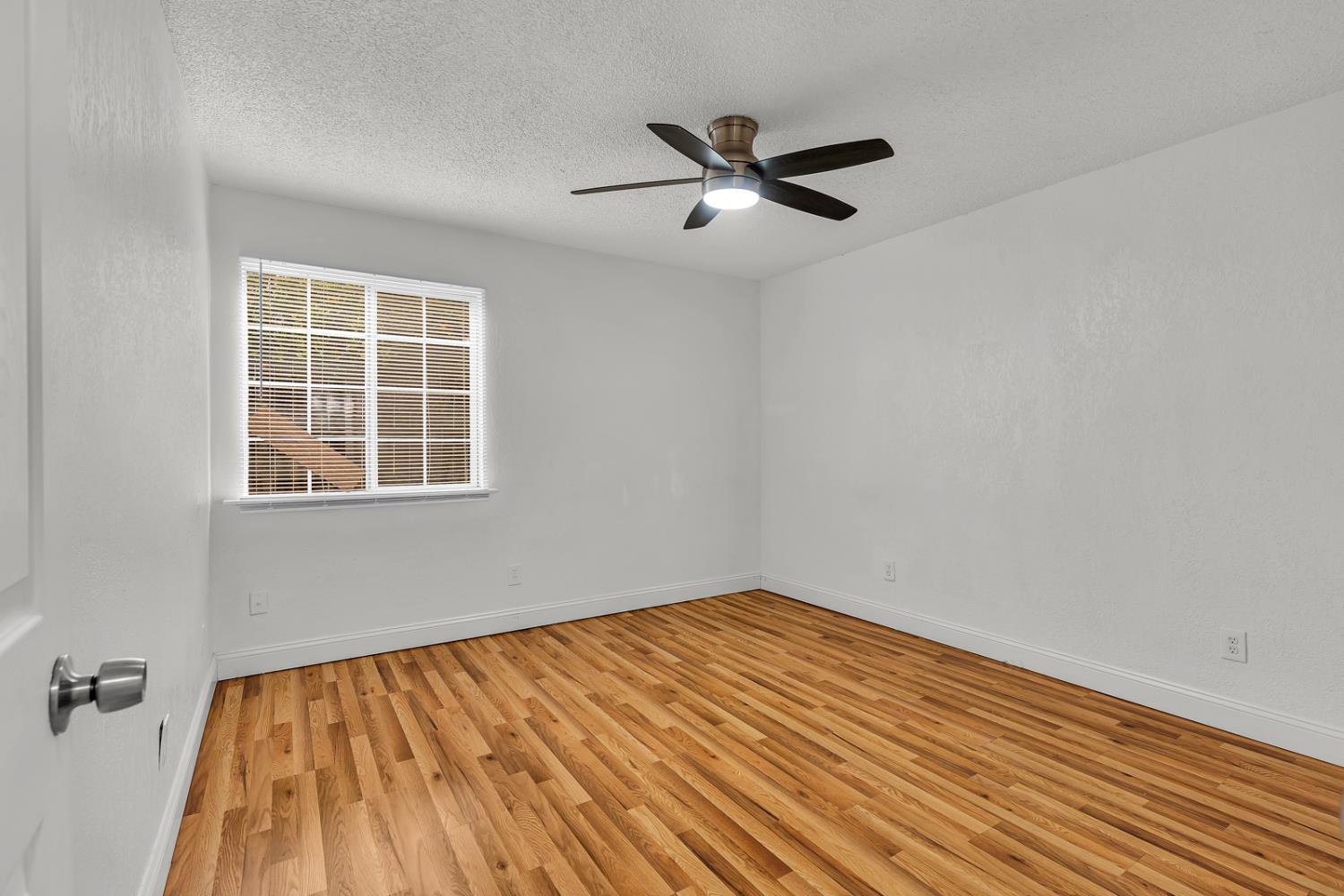 4831 E Geary, Fresno, CA 93725