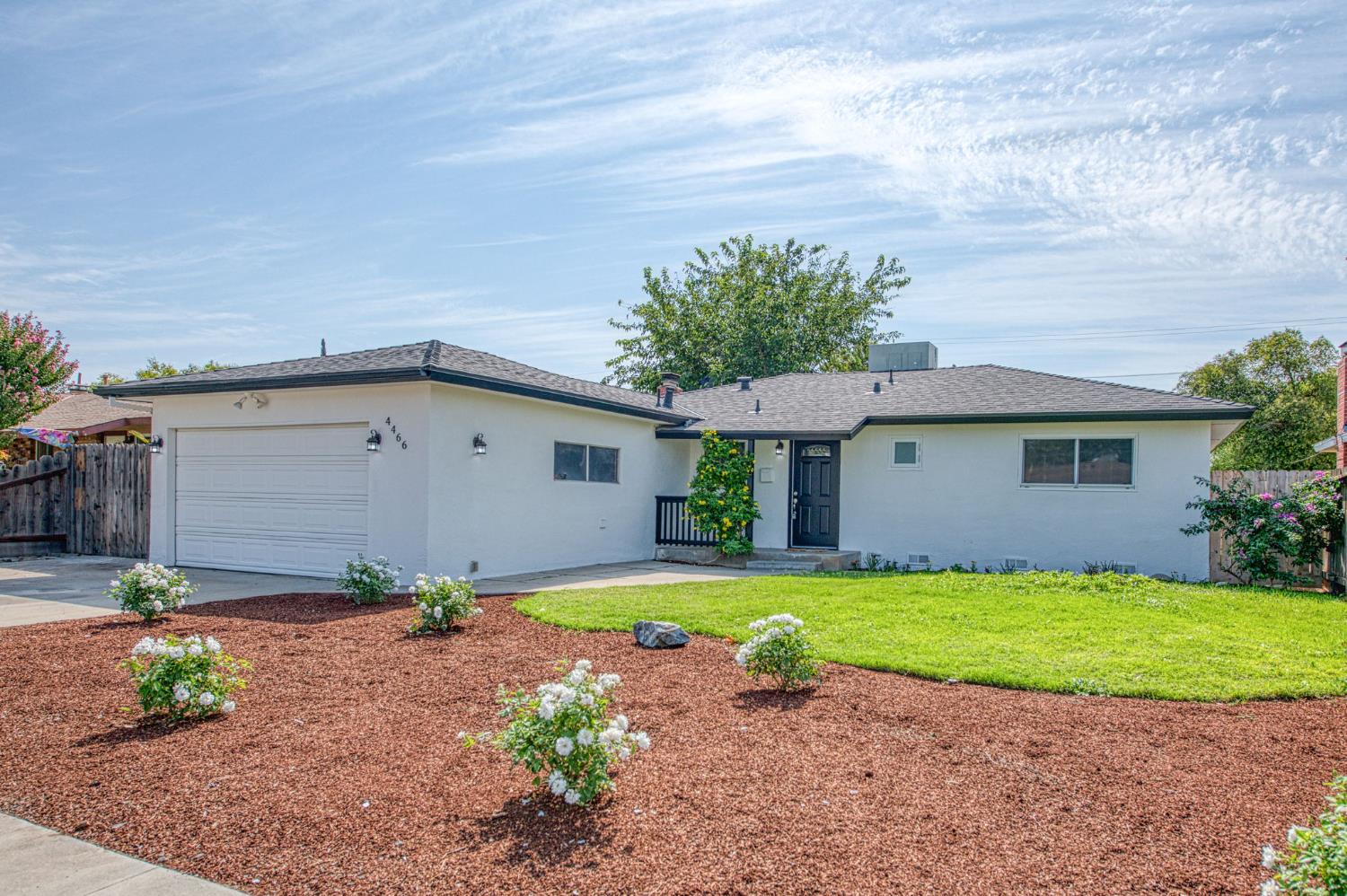 4466 E Donner Ave, Fresno, CA 93726