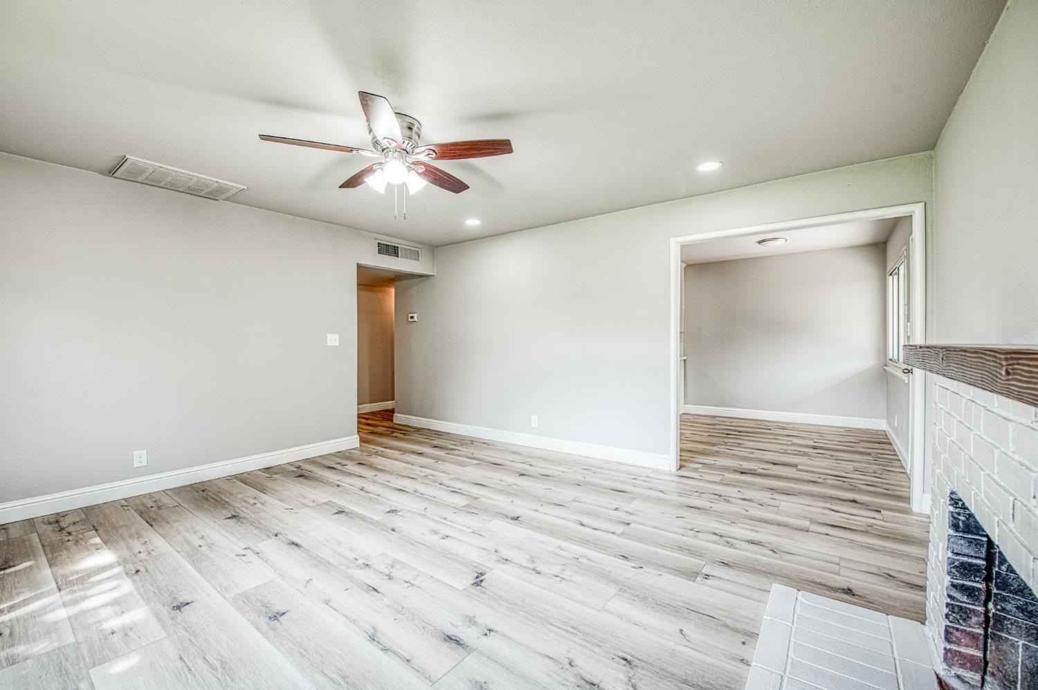 4466 E Donner Ave, Fresno, CA 93726