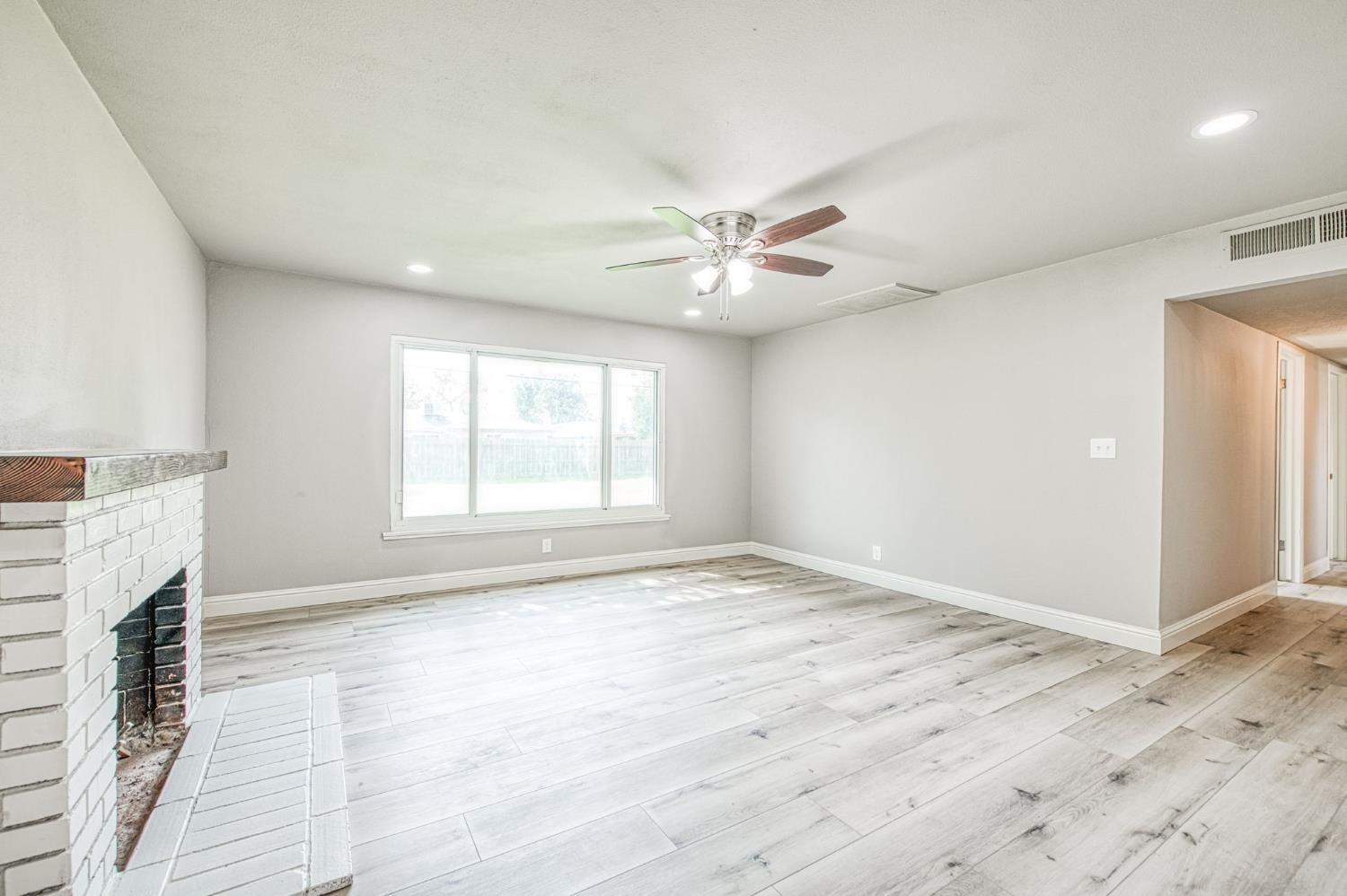 4466 E Donner Ave, Fresno, CA 93726