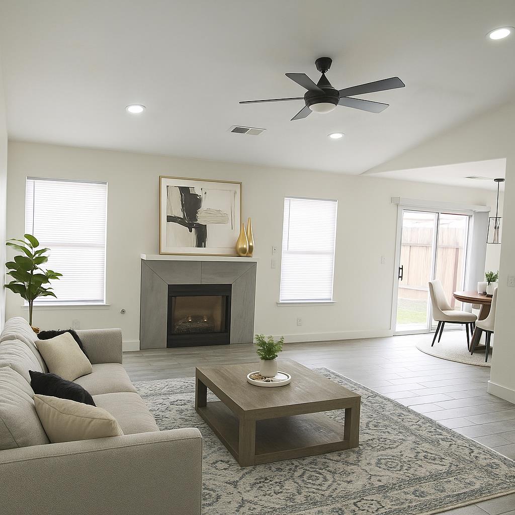 5375 W Ramona Ave, Fresno, CA 93722