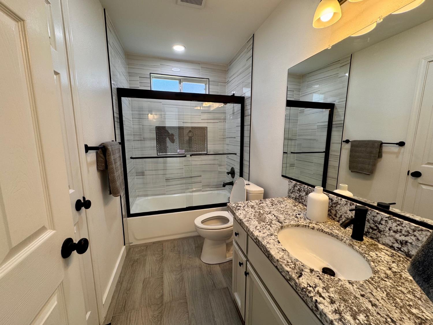 5375 W Ramona Ave, Fresno, CA 93722