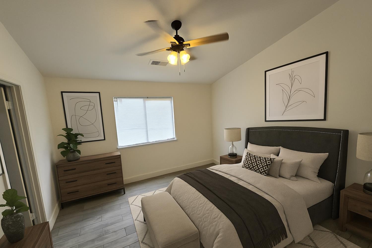 5375 W Ramona Ave, Fresno, CA 93722