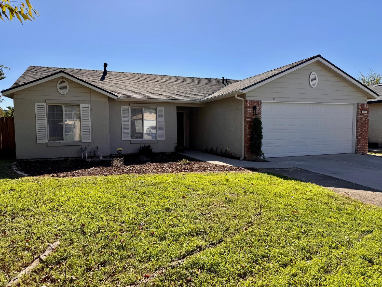 5375 W Ramona Ave, Fresno, CA 93722