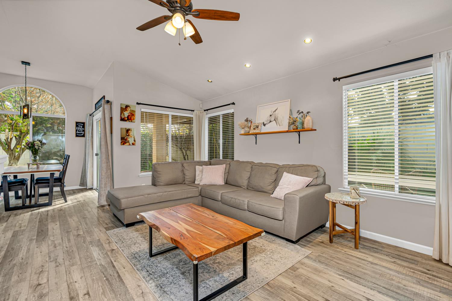 7502 N Trellis Cir, Fresno, CA 93720