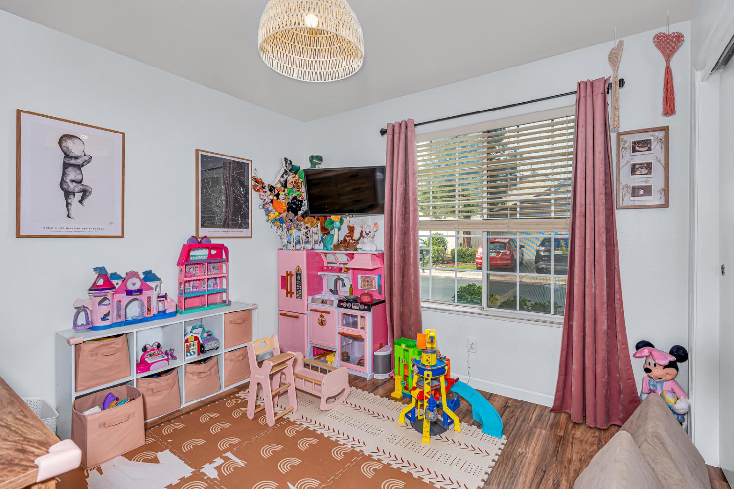 7502 N Trellis Cir, Fresno, CA 93720