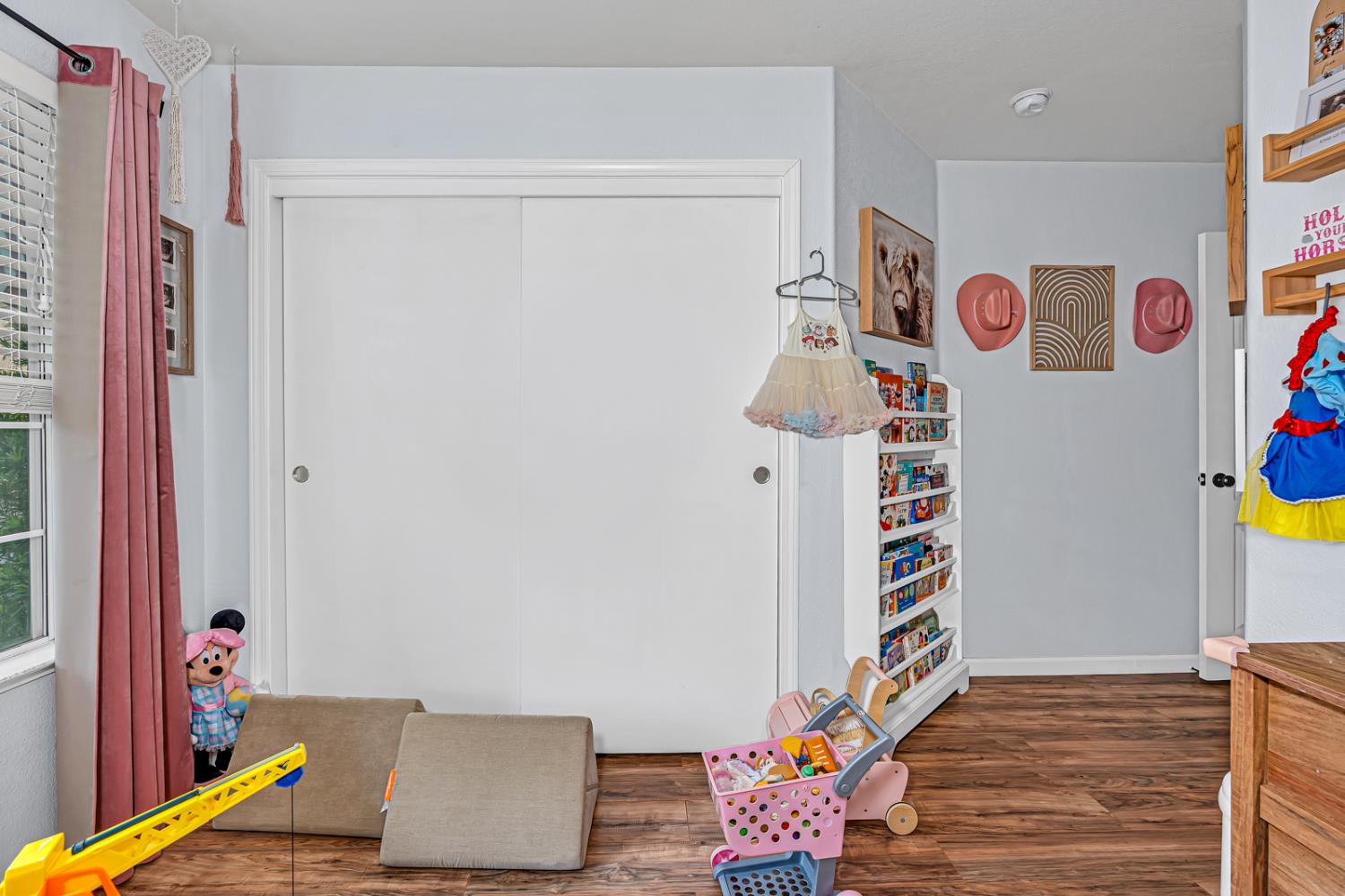 7502 N Trellis Cir, Fresno, CA 93720