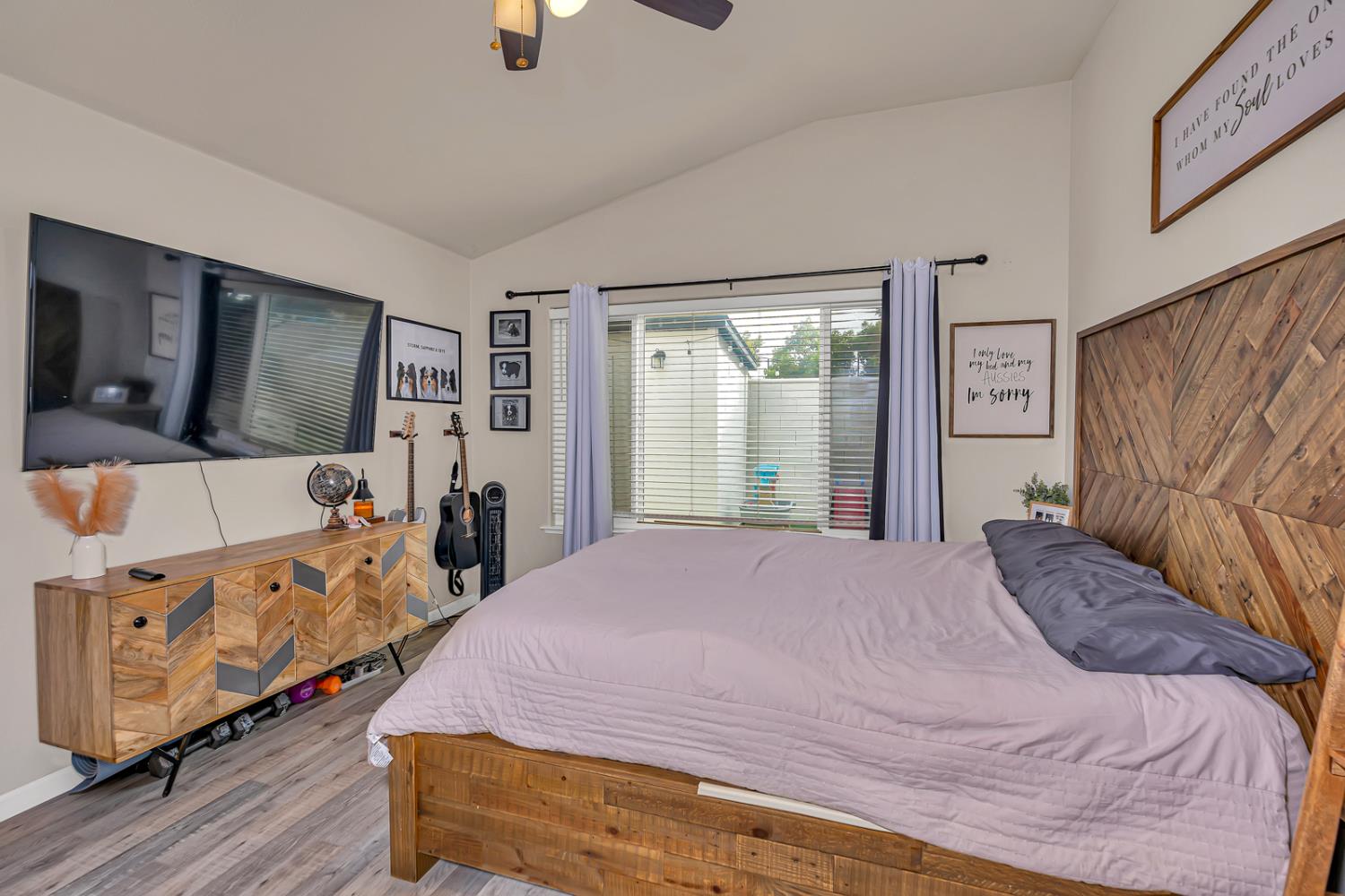 7502 N Trellis Cir, Fresno, CA 93720