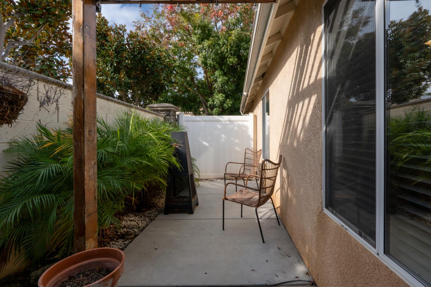 7502 N Trellis Cir, Fresno, CA 93720