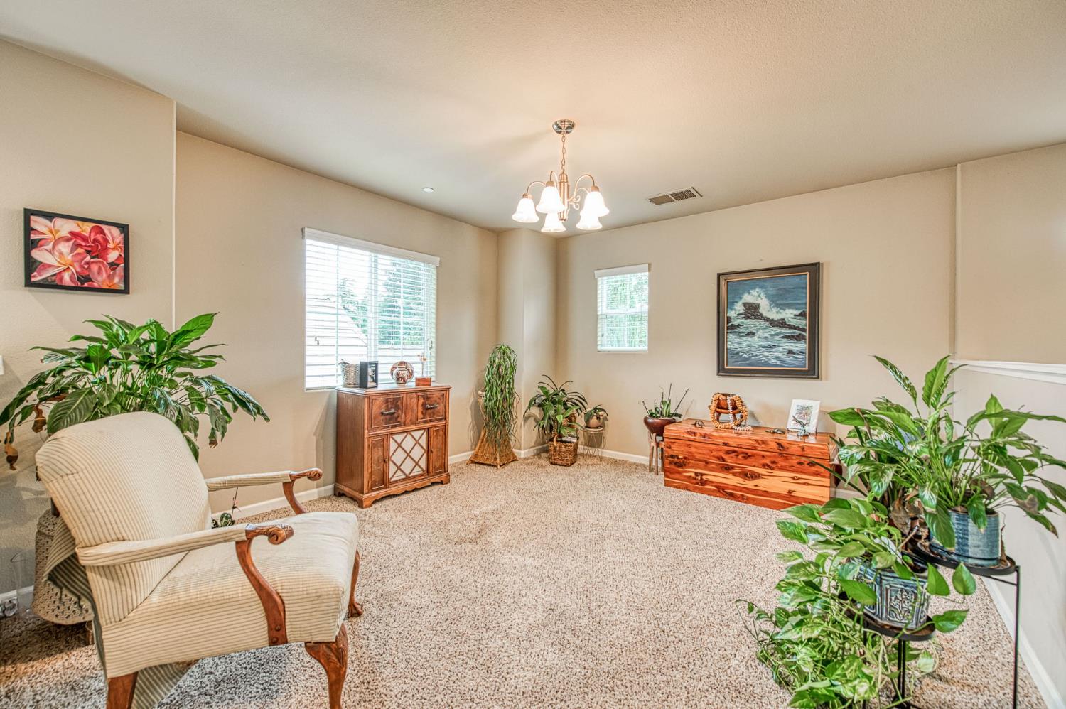 7141 N Lead Ave, Fresno, CA 93711