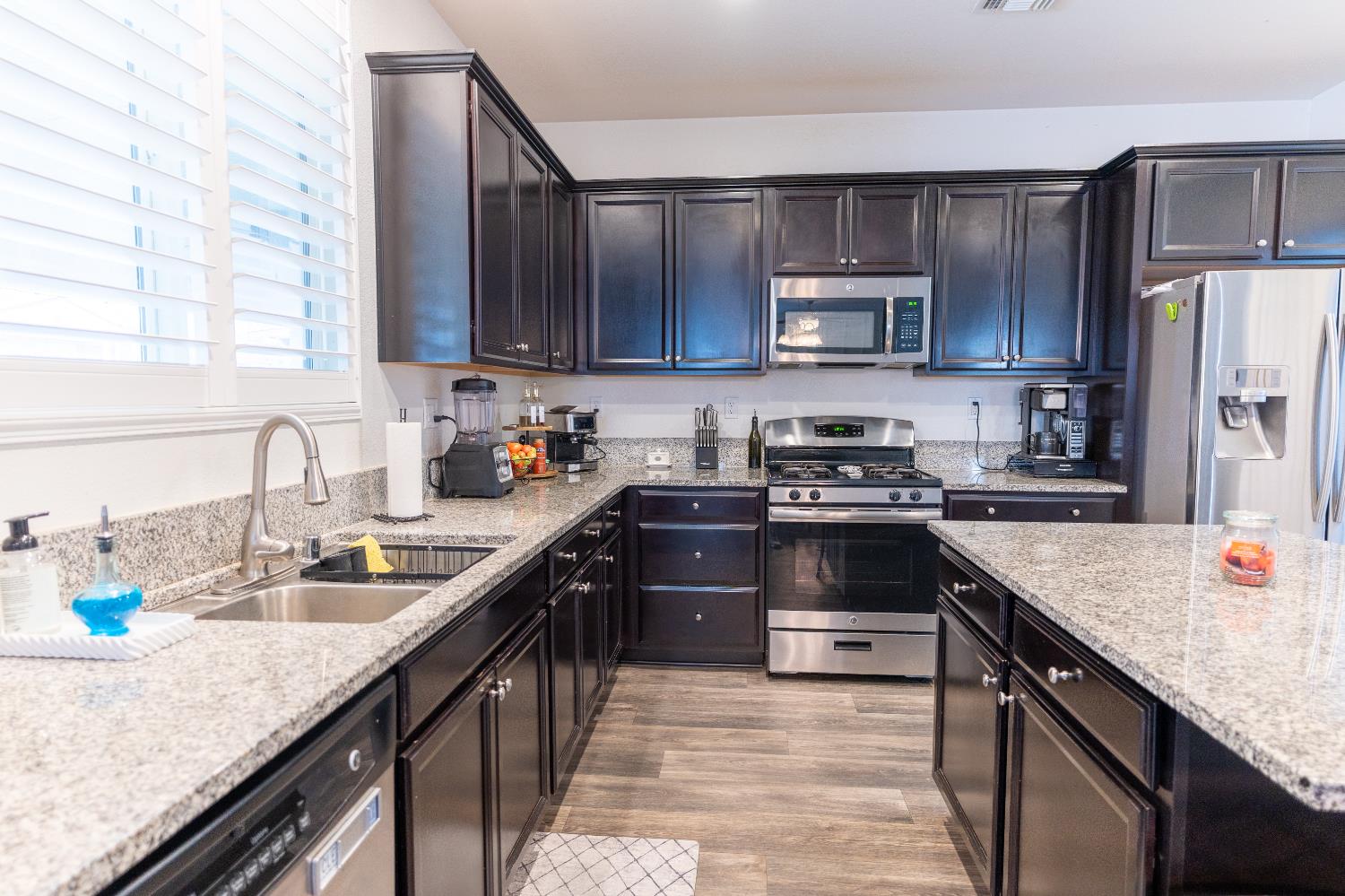 1358 Tevin Way, Madera, CA 93637