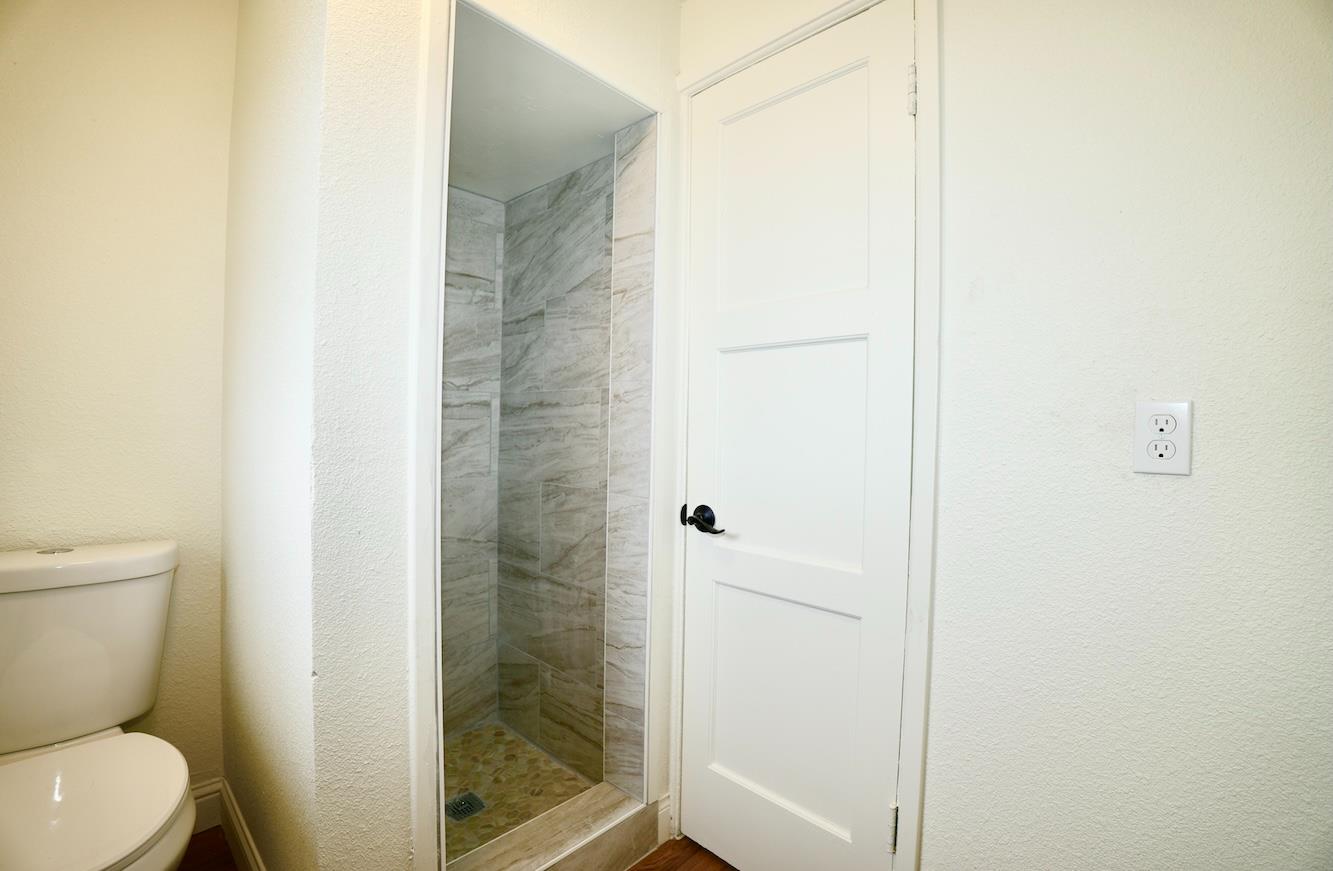 1305 E Fedora, Fresno, CA 93704