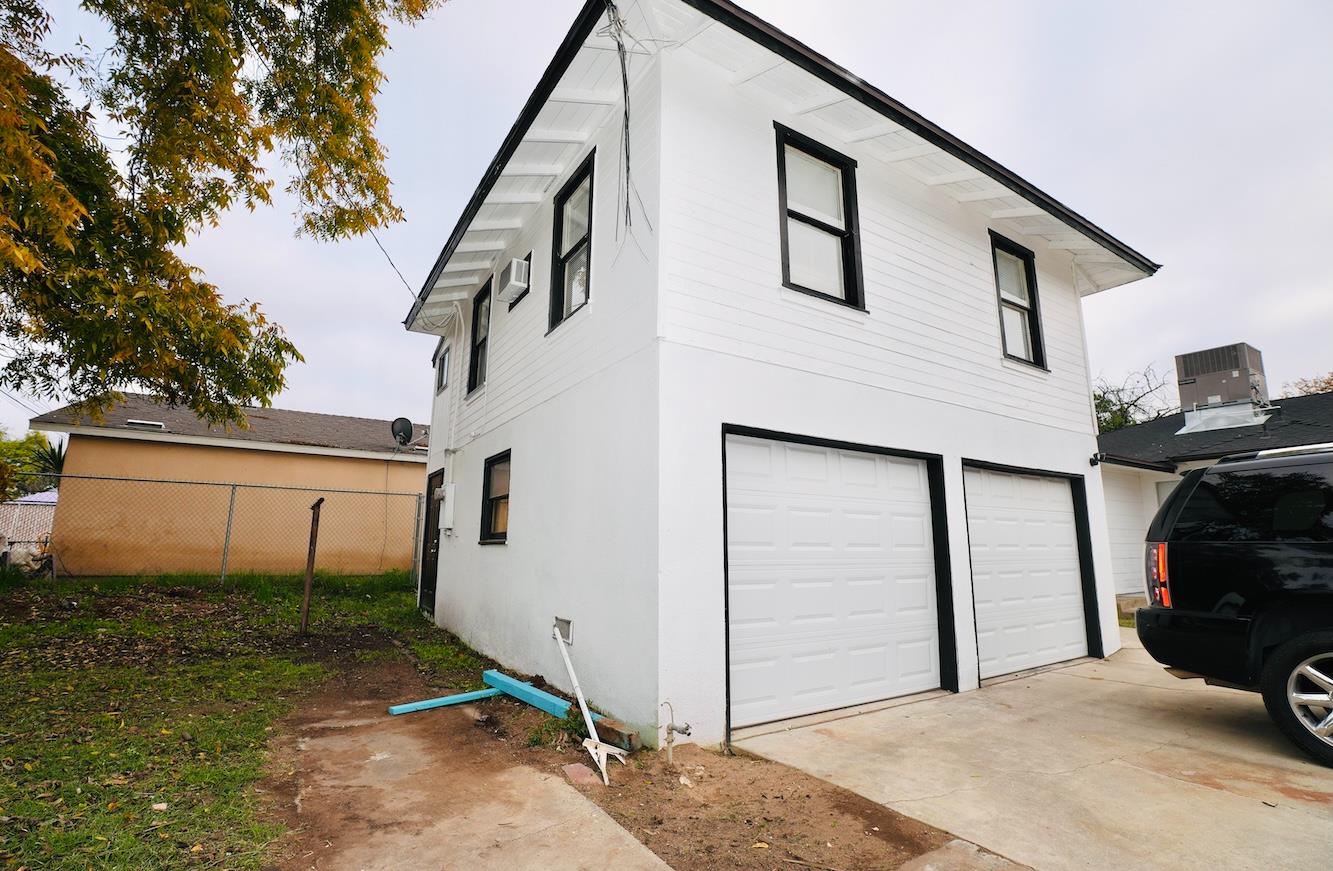 1305 E Fedora, Fresno, CA 93704