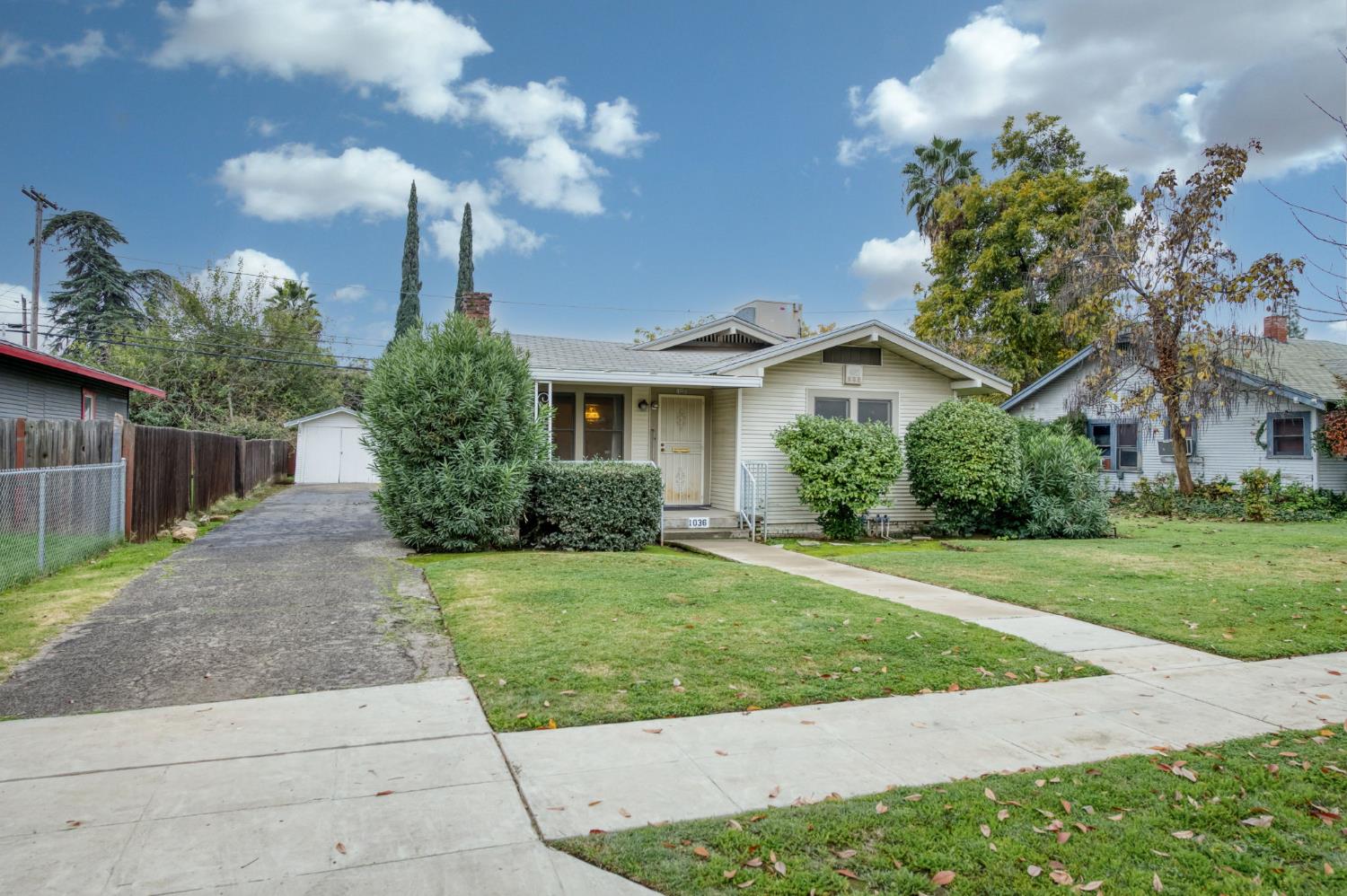 1036 E Cornell Ave, Fresno, CA 93704