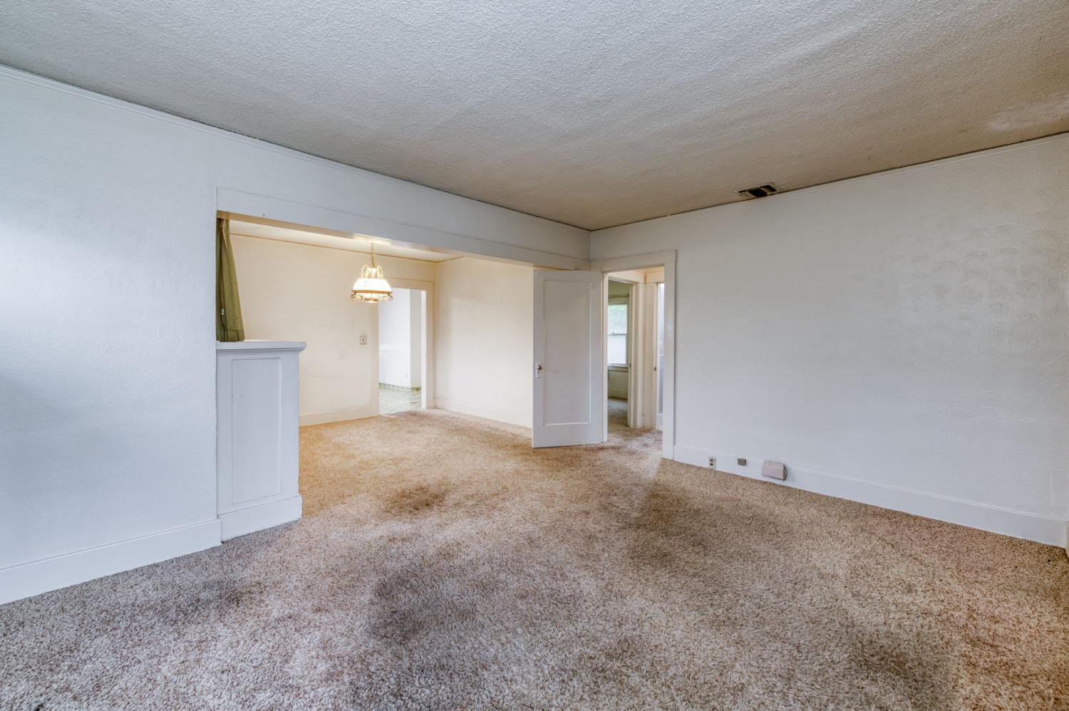 1036 E Cornell Ave, Fresno, CA 93704