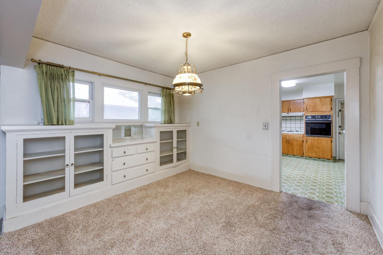 1036 E Cornell Ave, Fresno, CA 93704