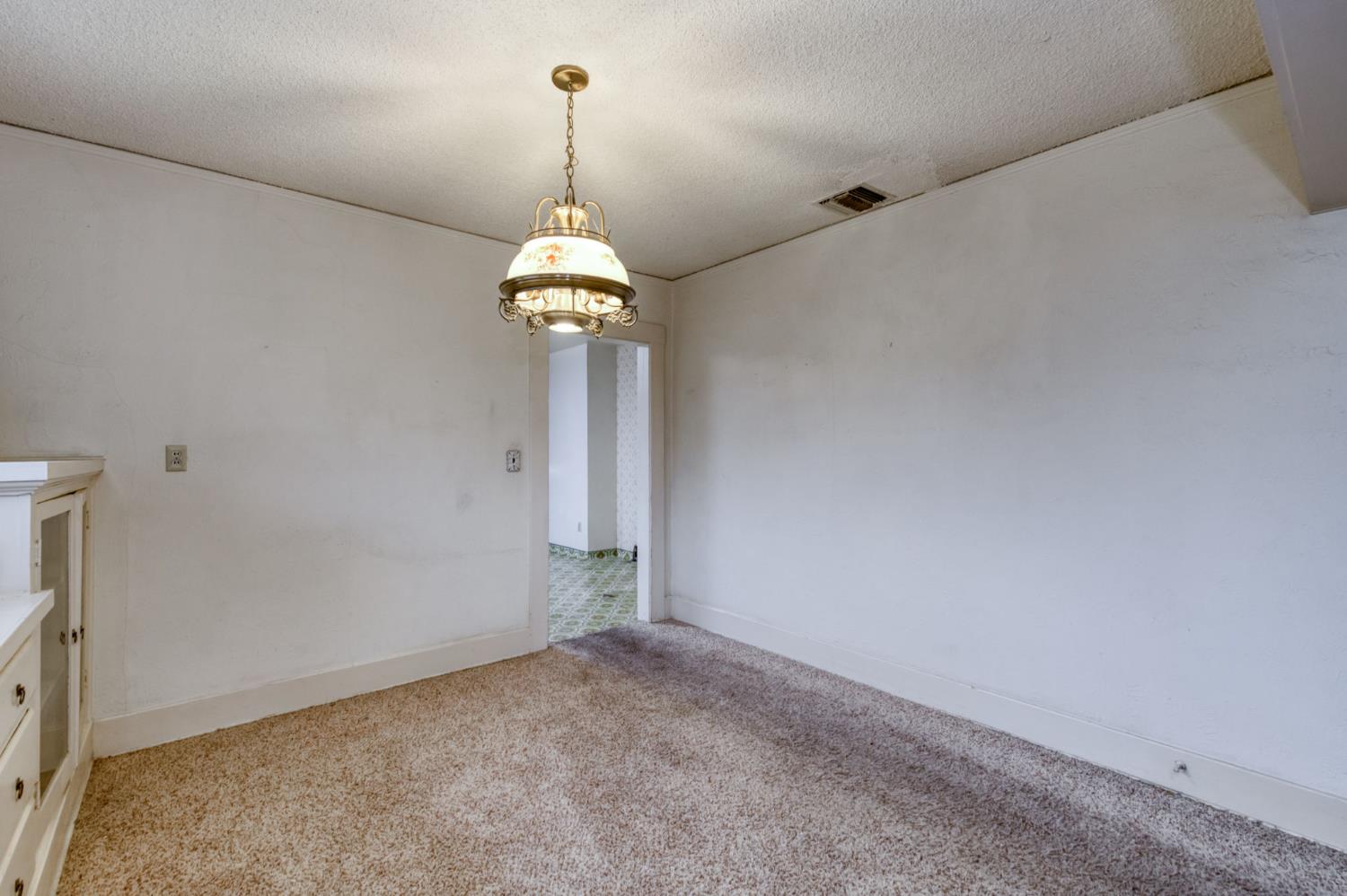 1036 E Cornell Ave, Fresno, CA 93704